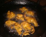 A picture of step 4 of Khattii curry.