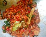 Foto langkah ke 3 dari resep Kerang kijing saos tiram pedas.