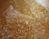 A picture of step 2 of Another more flavourable Clear Barley Soup.😁.