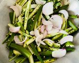 A picture of step 3 of Crispy Bhindi.