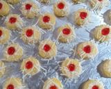 Foto langkah ke 4 dari resep 4.21 Thumbprint Strowberry.