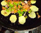 A picture of step 3 of Spanish Omlette.
