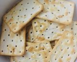 Foto del paso 4 de la receta: BUDÍN DE VAINILLA Y LIMÓN CON CUBIERTA CROCANTE 🤩🤗😋(De galletitas de agua)