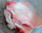 Foto del paso 1 de la receta: Pez raya a las brasas acompañado con salsa de tomates