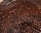 Foto langkah ke 5 dari resep Chocolate Banana Cake.