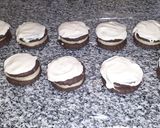 Foto del paso 10 de la receta: Alfajores chocolate con crema de oreo