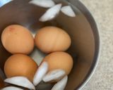 A picture of step 3 of 🥚 Boiled eggs - perfectly peeled with a pressure cooker.