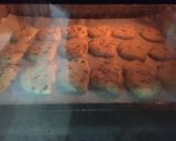 Hình bước làm 5 của món Vào bếp cùng con: Bánh quy bơ chocolate chip giòn, xốp, béo, ngọt vừa