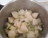 Foto del paso 2 de la receta Patatas con chirlas, o Berberechos 🤔