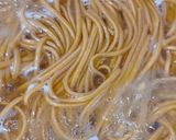 Foto langkah ke 1 dari resep Mie Gomak Goreng Khas Medan.