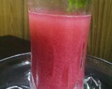 A picture of step 6 of Falsaa juice with seven up.
