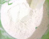 عکس مرحله 1 از دستور نان سیر با توستر