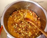A picture of step 3 of CEREALS (Githeri).