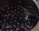 A picture of step 1 of Jamun Mojito.