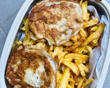 A picture of step 2 of Chips / fries & egg🥔🥚🍳.