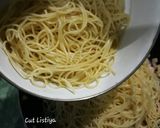 Foto langkah ke 3 dari resep Spaghetti Aroma Pandan.
