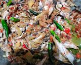Foto langkah ke 3 dari resep Tumis Jantung Pisang Suir Tongkol.