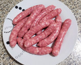 Foto del paso 1 de la receta: Salchichas frescas al vino
