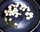 A picture of step 1 of Makhana kheer.