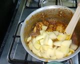 A picture of step 2 of Aloo chicken 🐓.