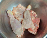 Foto del paso 2 de la receta: Pollo en salsa verde al horno con patatas y especias