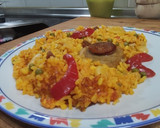 Foto del paso 6 de la receta: Arroz con solomillo de cerdo, chorizo y verduritas.🍚🐖🫑🍅🥕