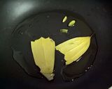 A picture of step 2 of Gulkand Sooji Halwa.