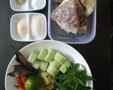 Foto langkah ke 1 dari resep Soup Ikan Tenggiri.