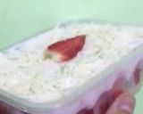 Foto langkah ke 4 dari resep Strawberry Cheesecake No Bake.