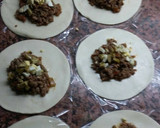 Foto del paso 7 de la receta: Empanadas de carne muy jugosas y sabrosas, con un toque salteño