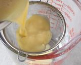 A picture of step 5 of Castella Caramel Pudding.