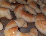 Foto del paso 3 de la receta: Medialunas. Con harina leudante