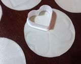 Foto del paso 1 de la receta: 💕Corazones rellenos💕 (con Tapas de Empanadas)