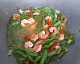 Foto langkah ke 4 dari resep #125 oseng buncis udang.