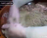 صورة لخطوة 4 من وصفة رفيس بطريقة احترافية مع سر بقائه طري لأطول مدة ممكنة