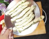 A picture of step 4 of Potato Sooji Fingers.