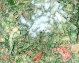 A picture of step 2 of Spinach and Tomatoes fritters.