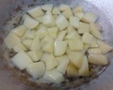 Foto langkah ke 1 dari resep Kentang Bumbu Kuning.
