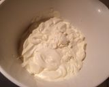 Foto del paso 4 de la receta: Torta de merengue frutilla (torta helada)