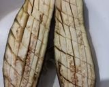 A picture of step 3 of Baingan Bhaja.