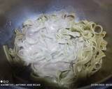 Foto del paso 5 de la receta Fetuccini de espinacas con salsa de setas