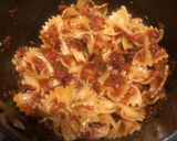 A picture of step 4 of Arrabbita sauce Pasta.