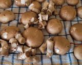 Foto del passaggio 1 della ricetta Vellutata di funghi cremini