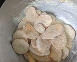 A picture of step 2 of Pan fried Plantain (raw banana).