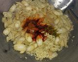 Foto langkah ke 3 dari resep Tumis Mie Putren.