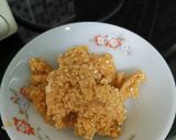 A picture of step 1 of Chicken Oatmeal Burger.