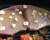 Foto del paso 4 de la receta: Pez espada con pisto de verduras en airFryer