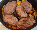 Foto del paso 6 de la receta: Carrilleras ibéricas en salsa de berenjena y champiñones