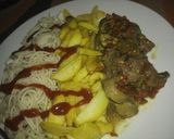 A picture of step 6 of Pasta with fries and peppered meat sauce.