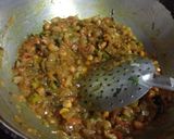 A picture of step 1 of Girmit recipe/masala puffed rice.